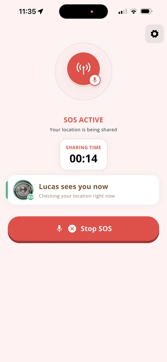 Child mode during an SOS — sharing timer and who is watching right now